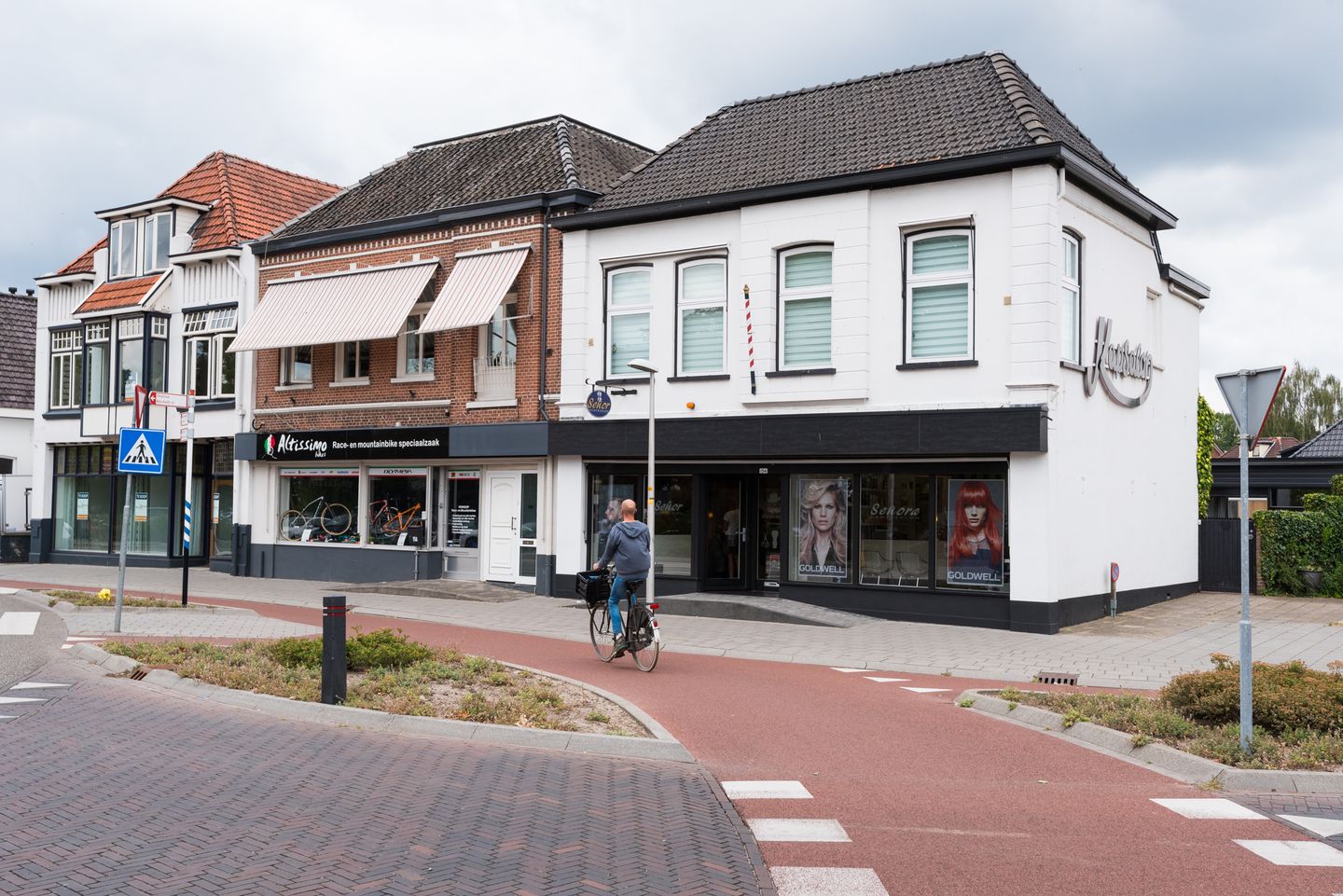 Bekijk foto 1 van Misterstraat 154