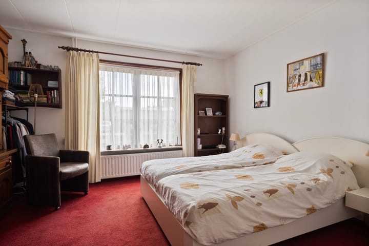 Vrijstaande woning te koop: van Middelhovenstraat 107, Axel