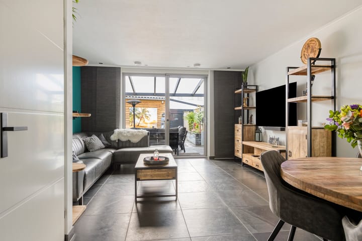 Tussenwoning te koop: Affuit 16, Bergen Op Zoom