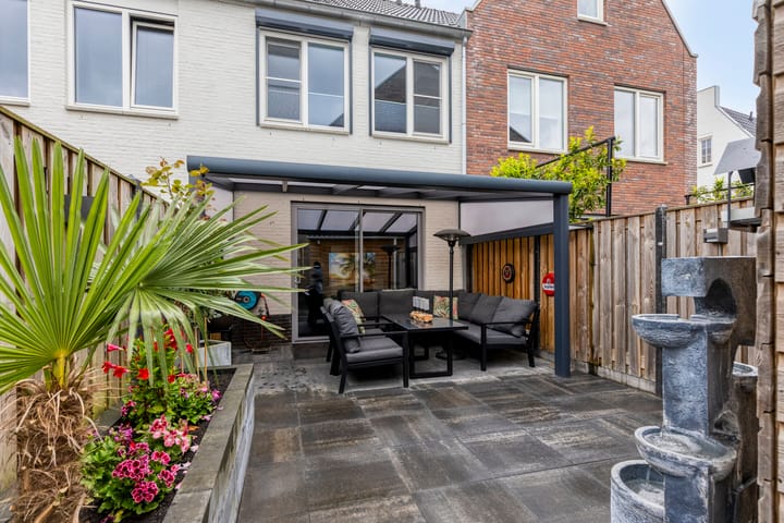 Tussenwoning te koop: Affuit 16, Bergen Op Zoom