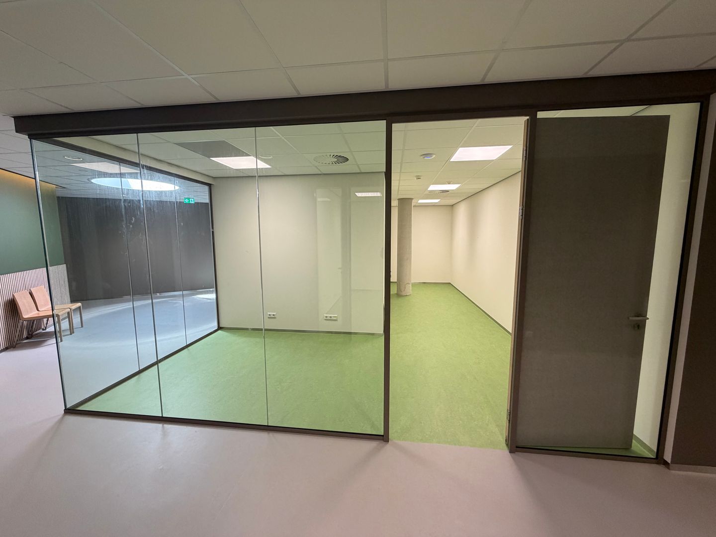 View photo 2 of Roerdomplaan 35