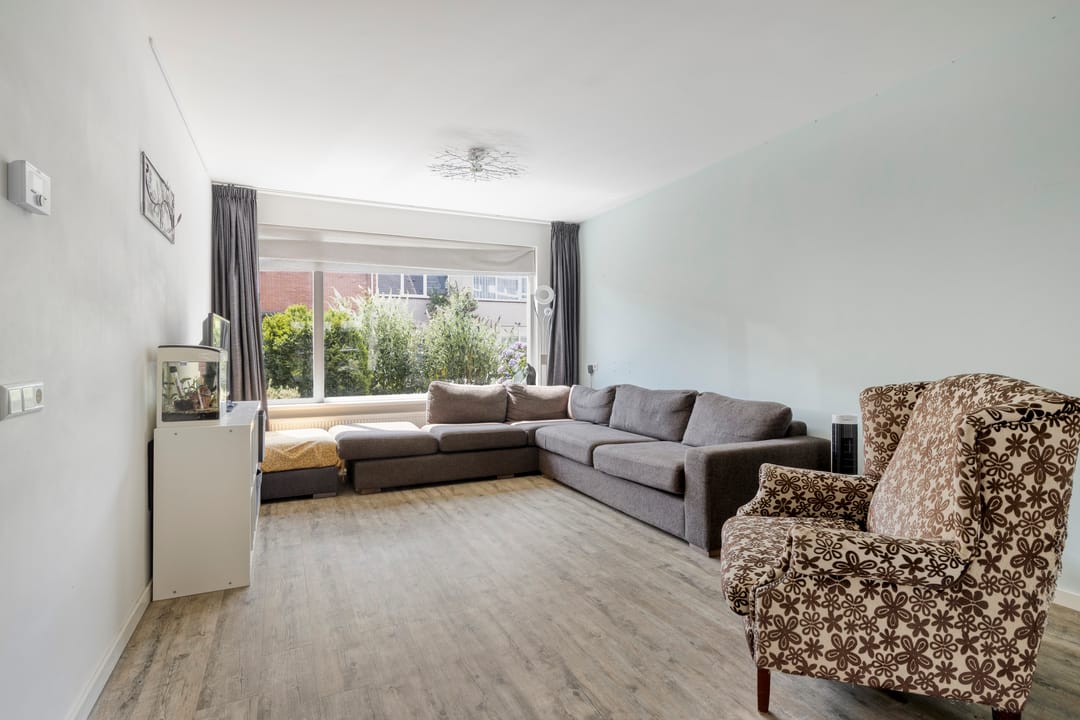 Photo 11 of de Ruijterstraat 19