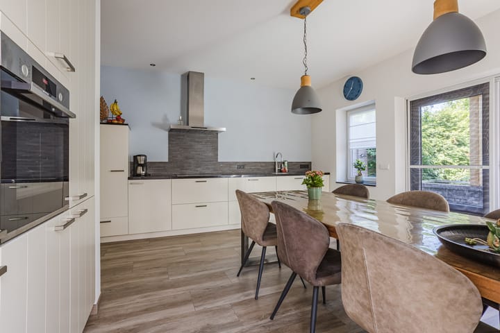 Twee-onder-één-kap te koop: Torenstraat 5A, Hoogeloon