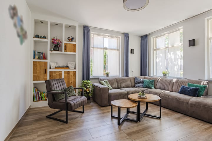Twee-onder-één-kap te koop: Torenstraat 5A, Hoogeloon