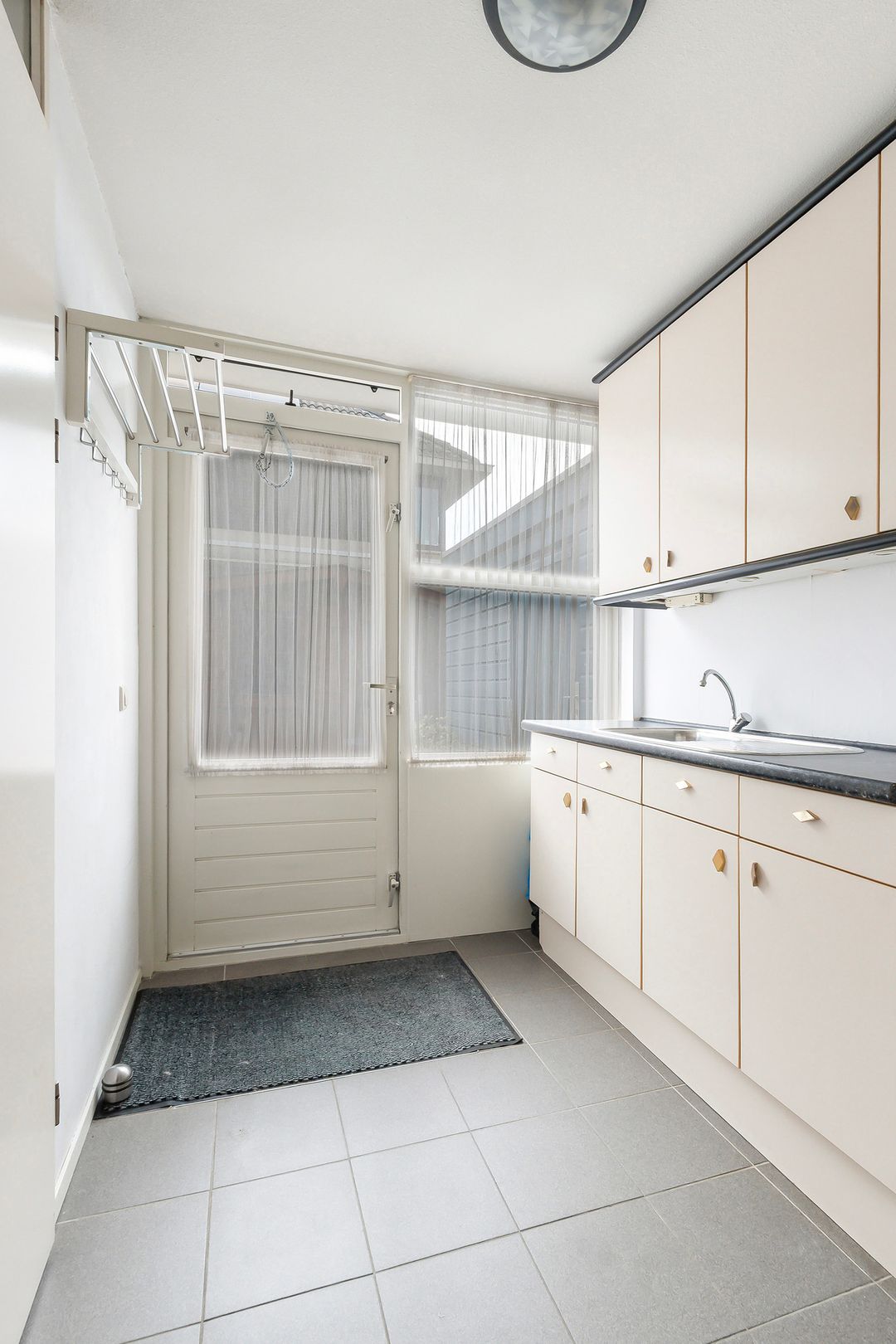 Photo 26 of Mahlerstraat 8