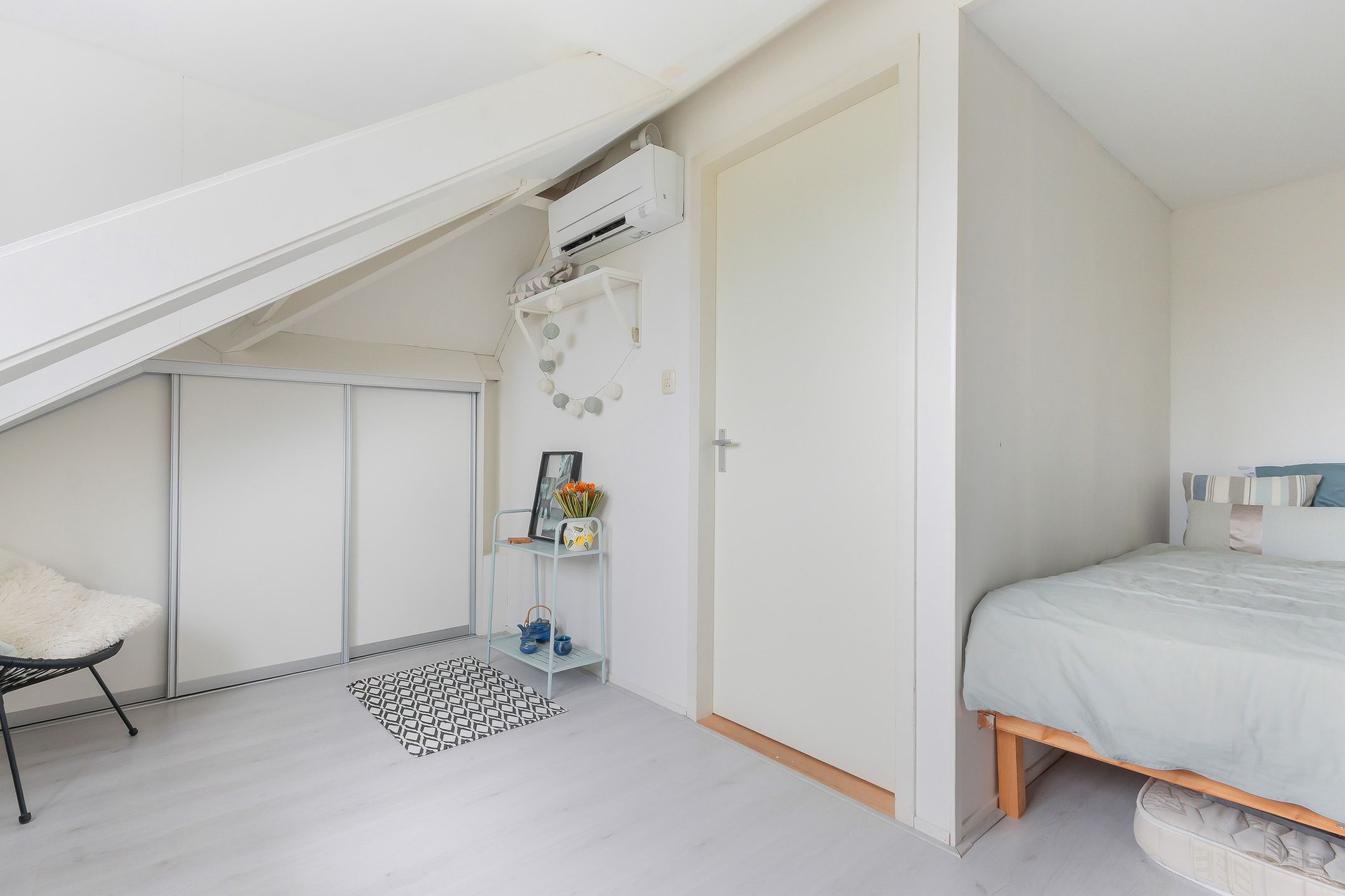 Photo 36 of Mahlerstraat 8