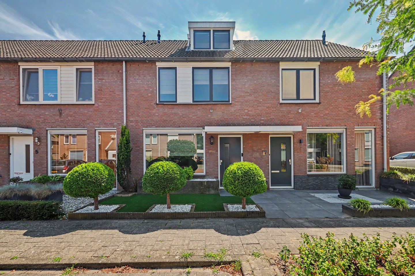 Foto 1 van Burgemeester van Heesbeenstraat 7