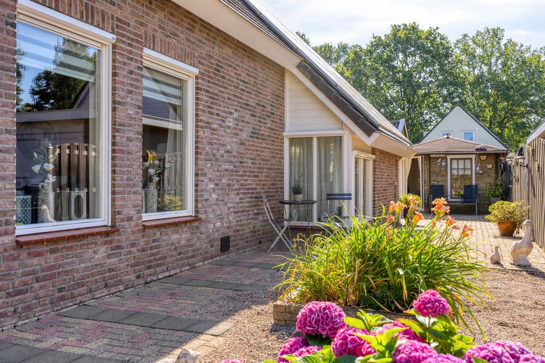 Photo 67 of Meulakkers 11