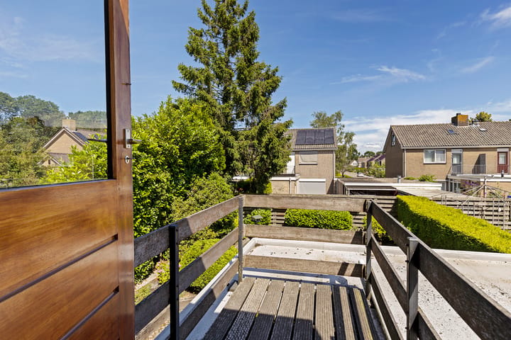 Tussenwoning te koop: Trasraamsteen 13, Delfzijl