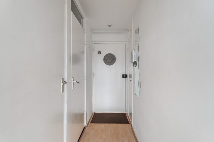 Studio te koop: Wezelrade 91B, 'S-Gravenhage