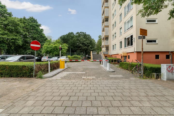 Studio te koop: Wezelrade 91B, 'S-Gravenhage