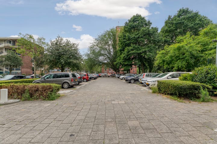 Studio te koop: Wezelrade 91B, 'S-Gravenhage