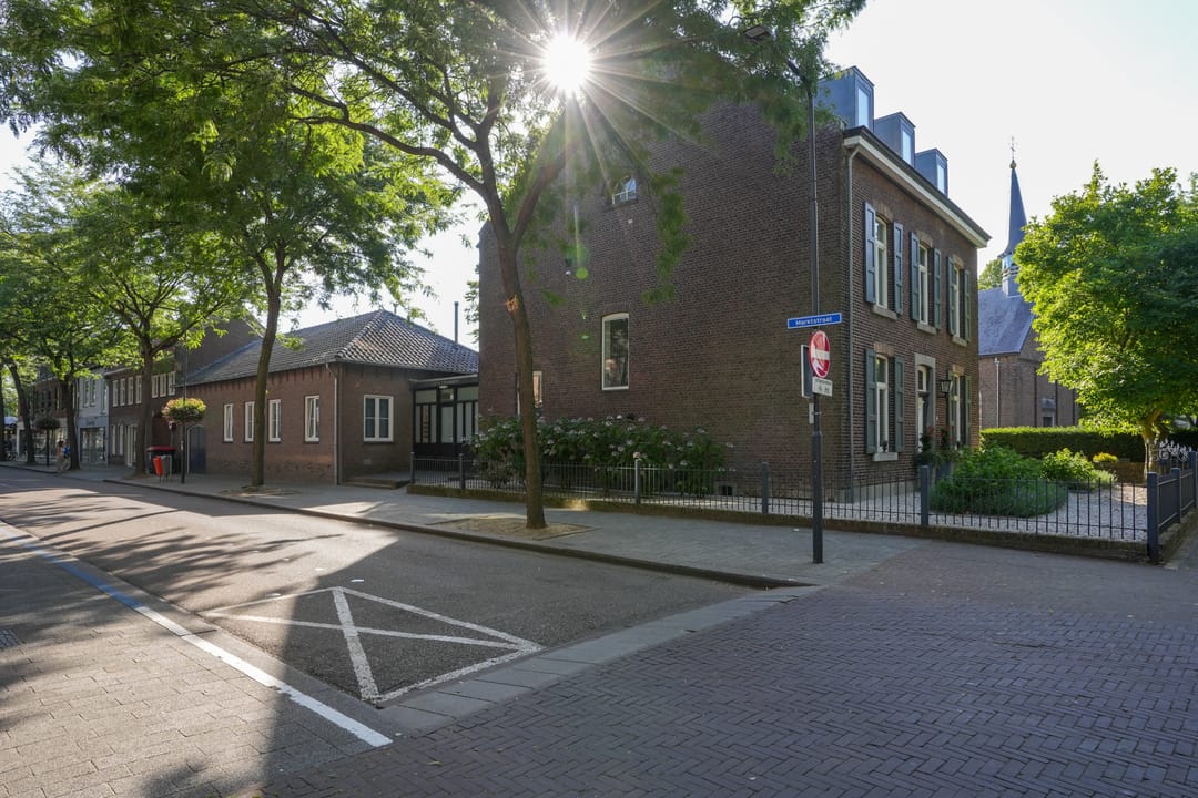 Foto 22 van Marktstraat 1-A03