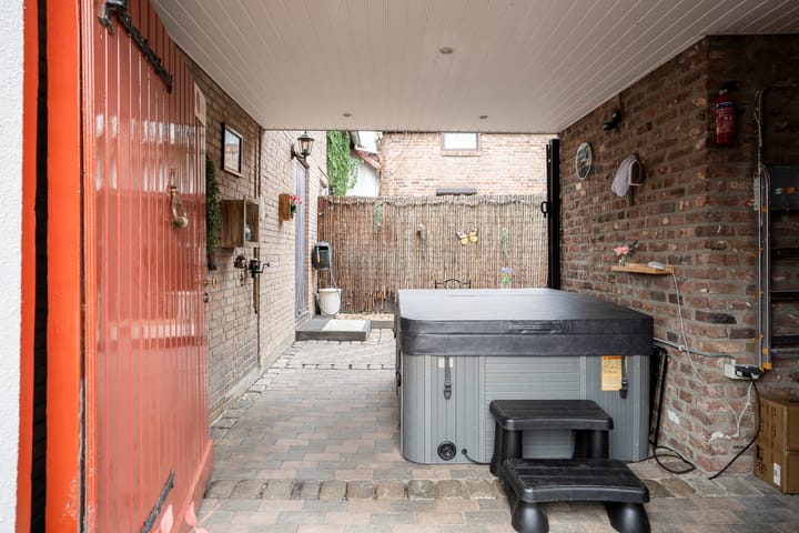 Tussenwoning te koop: Markt 23, Nieuwstadt