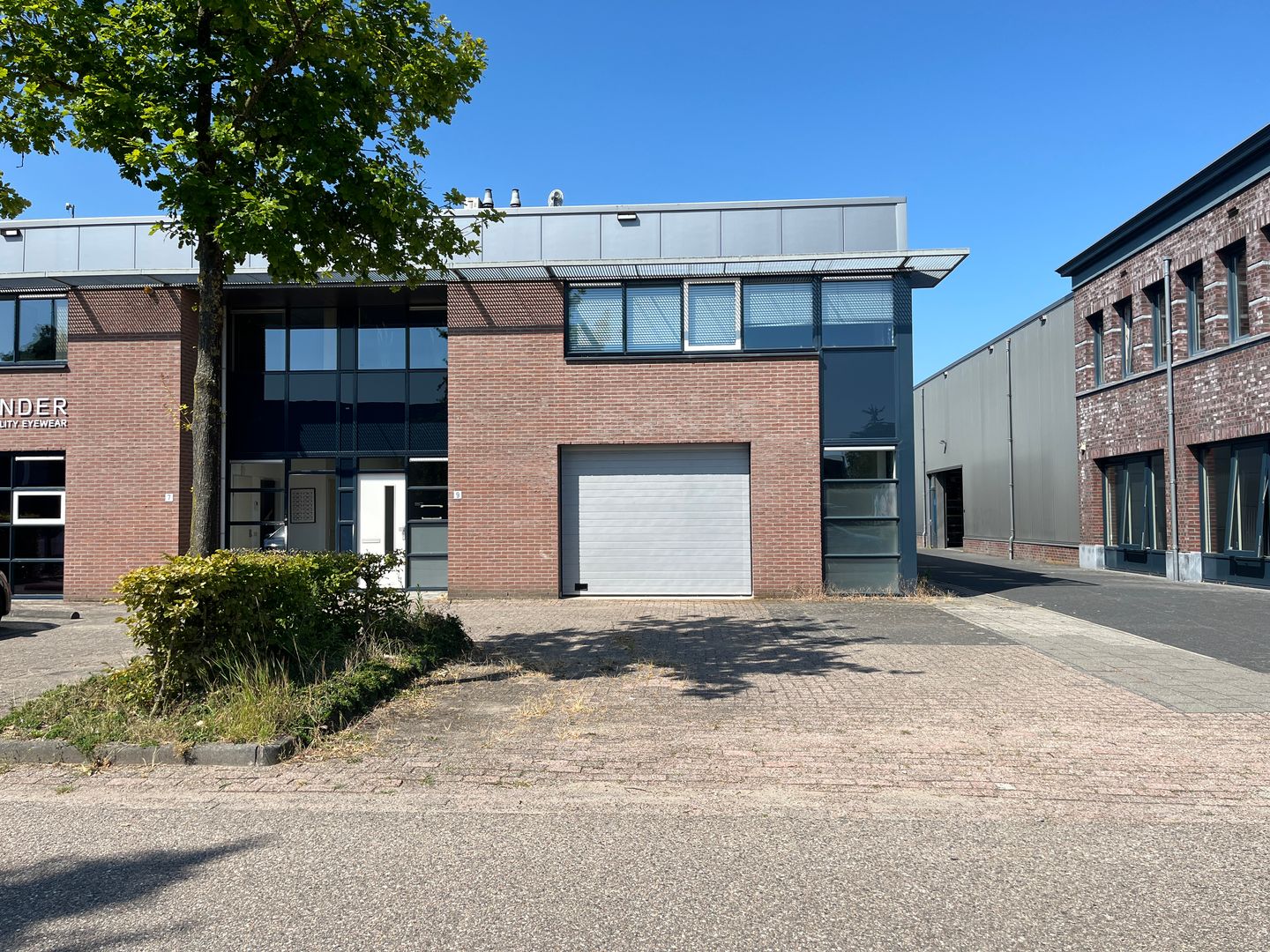 Bekijk foto 1 van Ambachtstraat 9