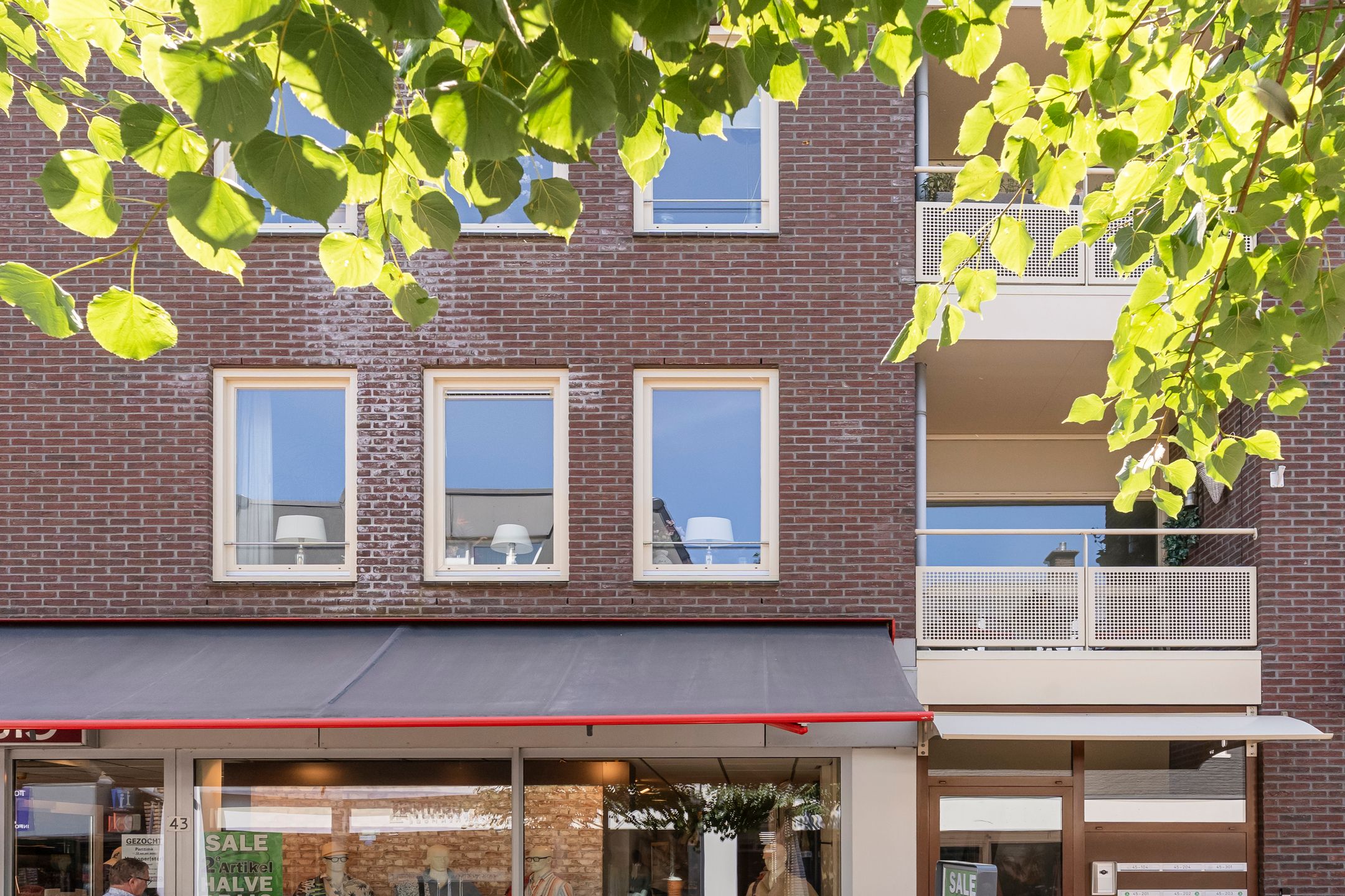 Foto 6 van Haarstraat 45-104