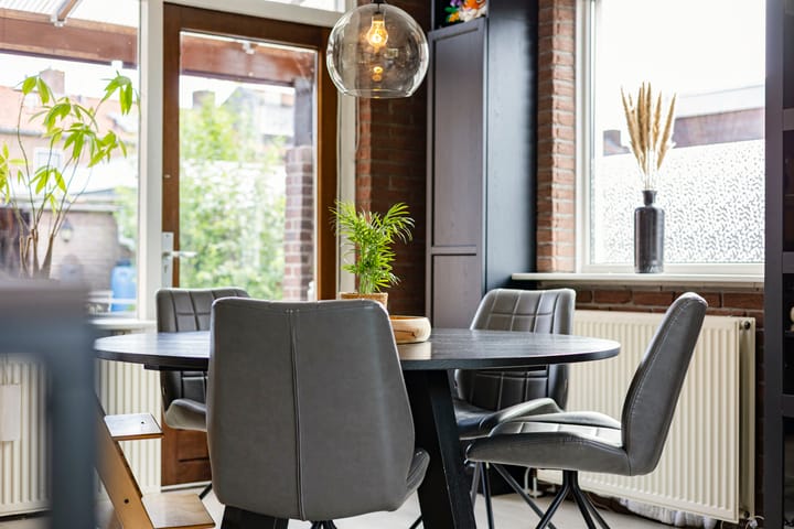 Hoekwoning te koop: van Schaikstraat 31, Duiven