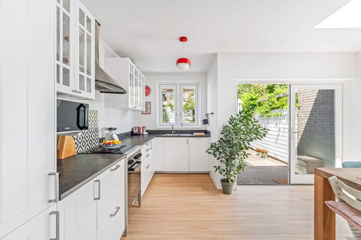 Tussenwoning te koop: Kruiskamp 110, Amersfoort