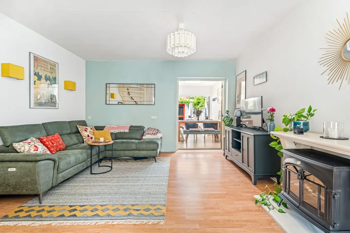 Tussenwoning te koop: Kruiskamp 110, Amersfoort