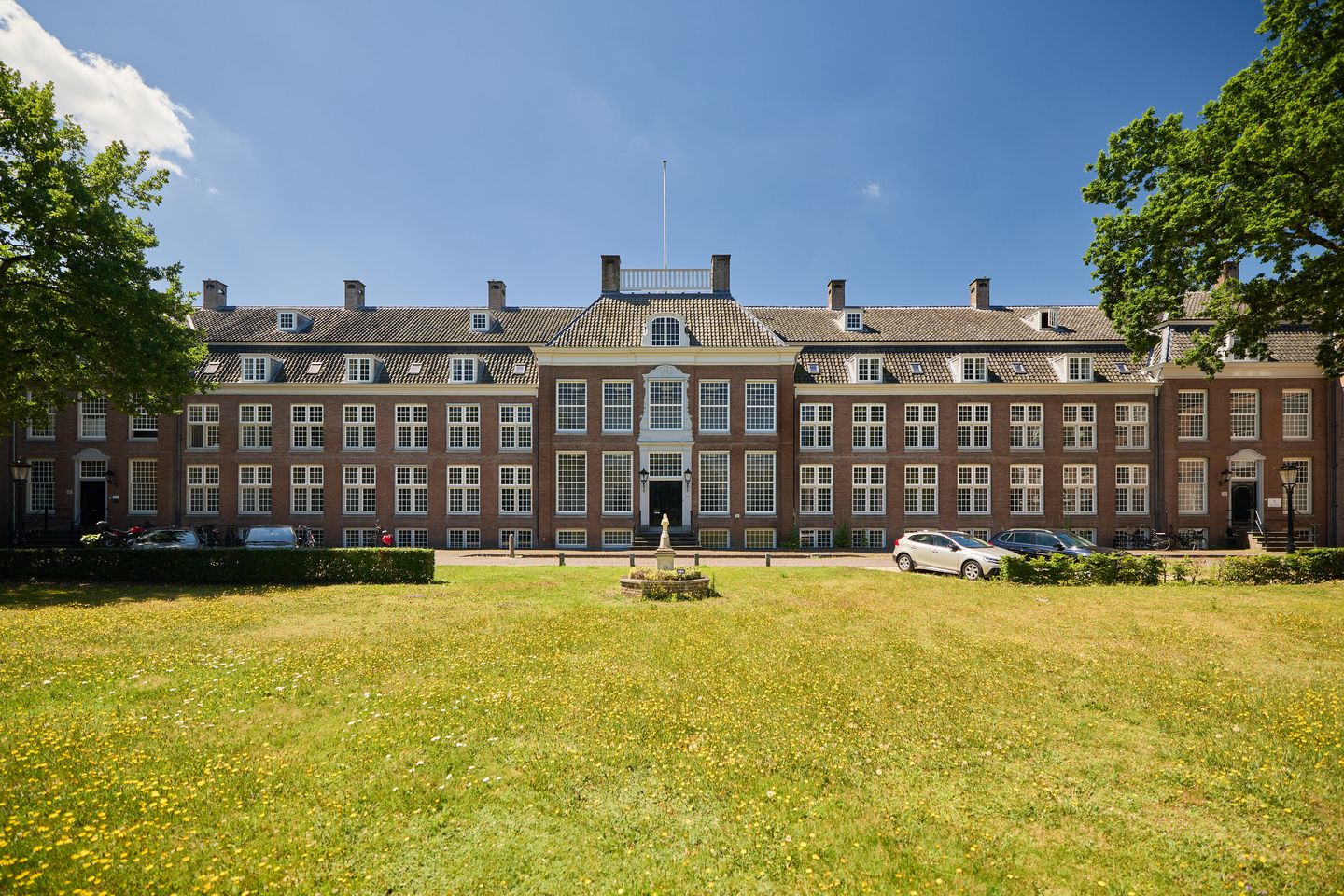 Bekijk foto 1 van Broederplein 41