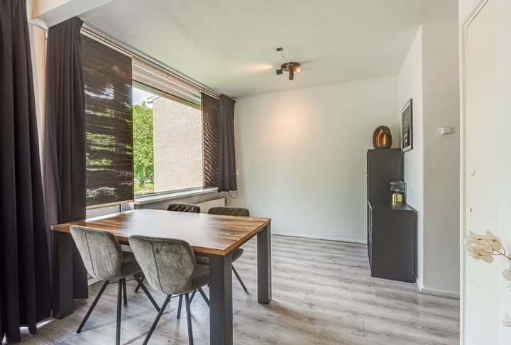 Appartement te koop: Wolvenlaan 243, Hilversum