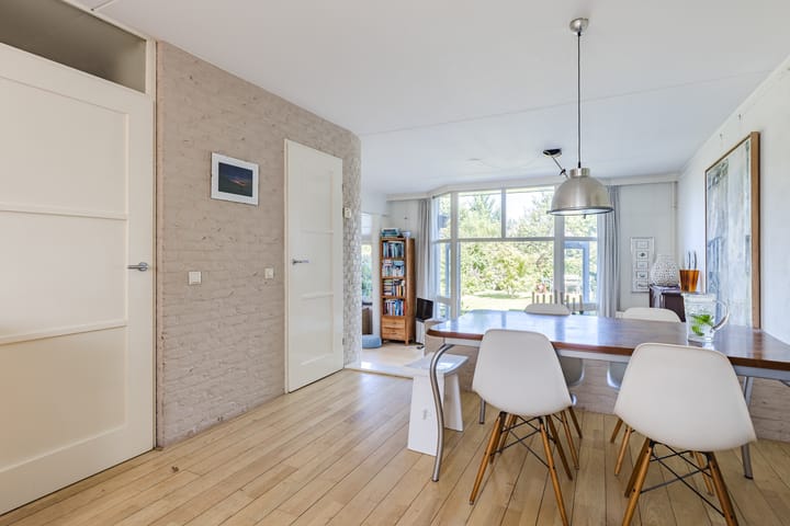 Tussenwoning te koop: Magdalena van Weerdenburglaan 4, Egmond Aan Den Hoef
