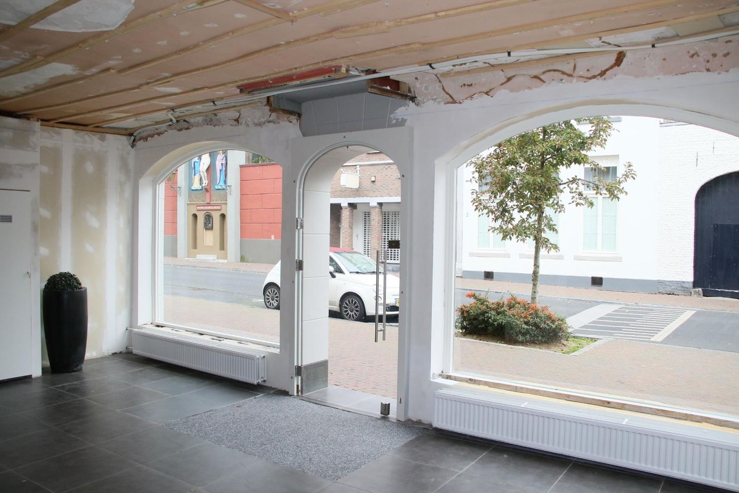 View photo 2 of Minderbroedersstraat 1-A