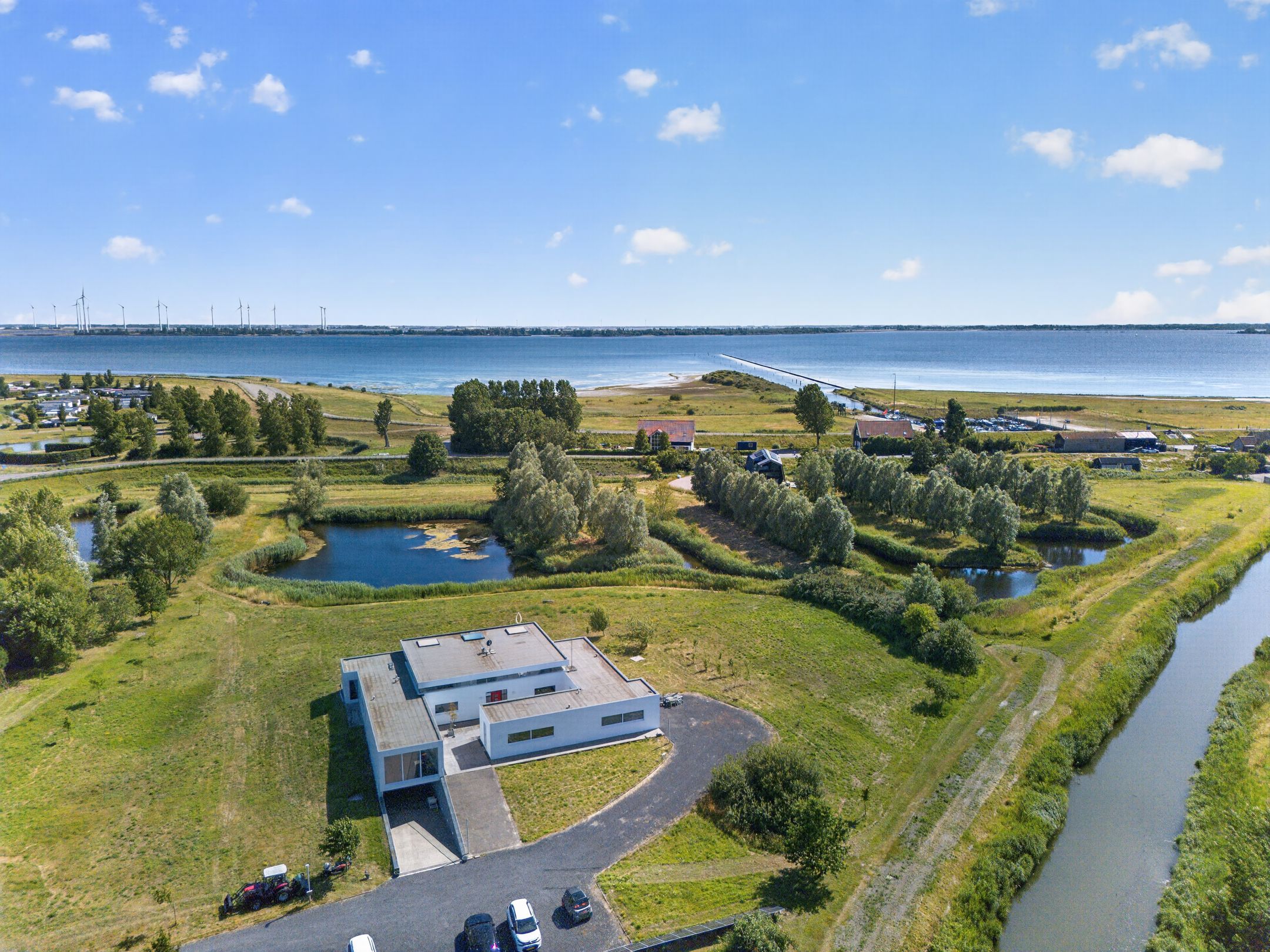 Foto 42 van Battenoordsedijk 17