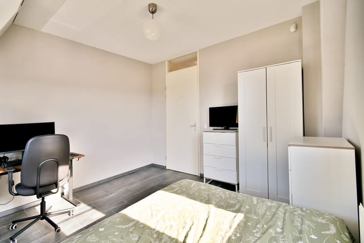 Appartement te koop: Marisstraat 35, Rhoon
