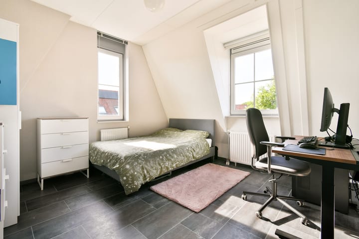 Appartement te koop: Marisstraat 35, Rhoon