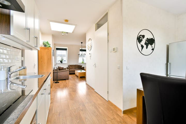 Appartement te koop: Marisstraat 35, Rhoon