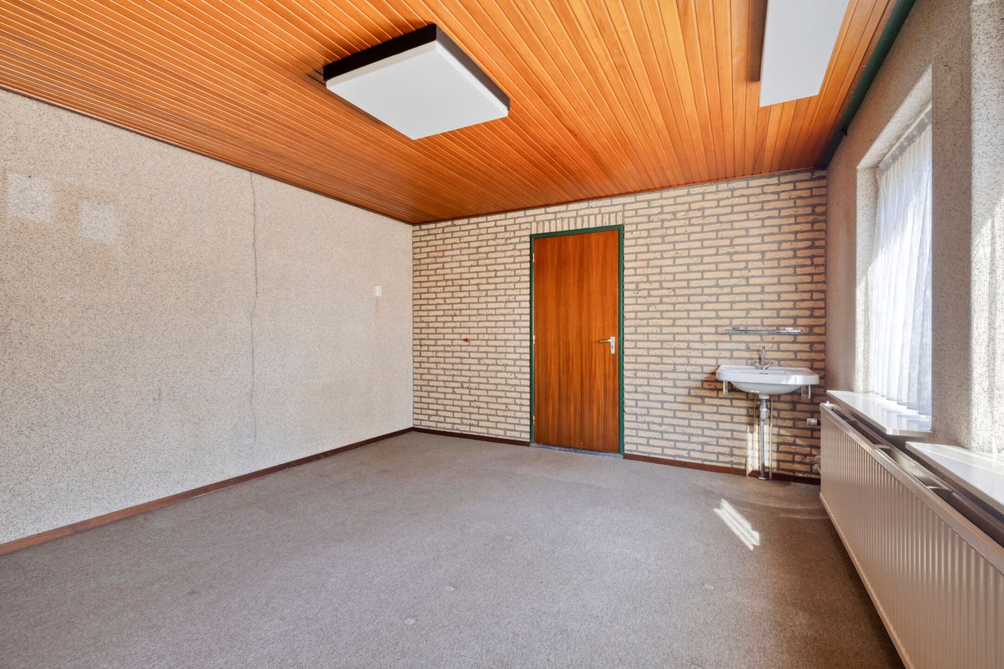 Photo 34 of Laarstraat 11