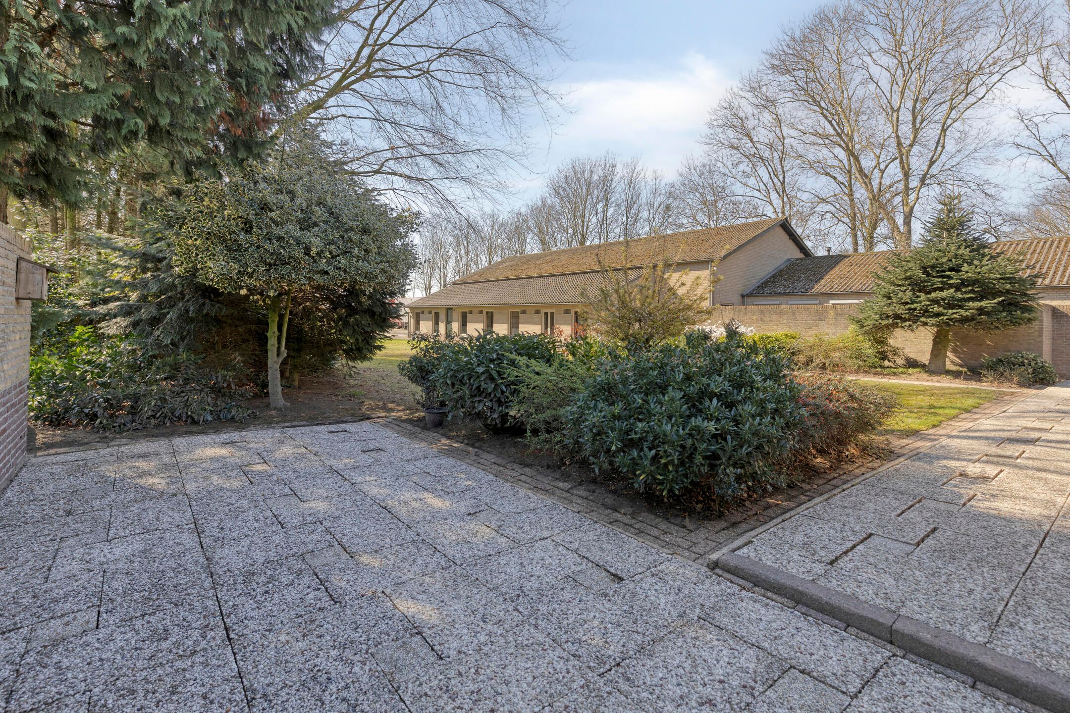 Photo 51 of Laarstraat 11