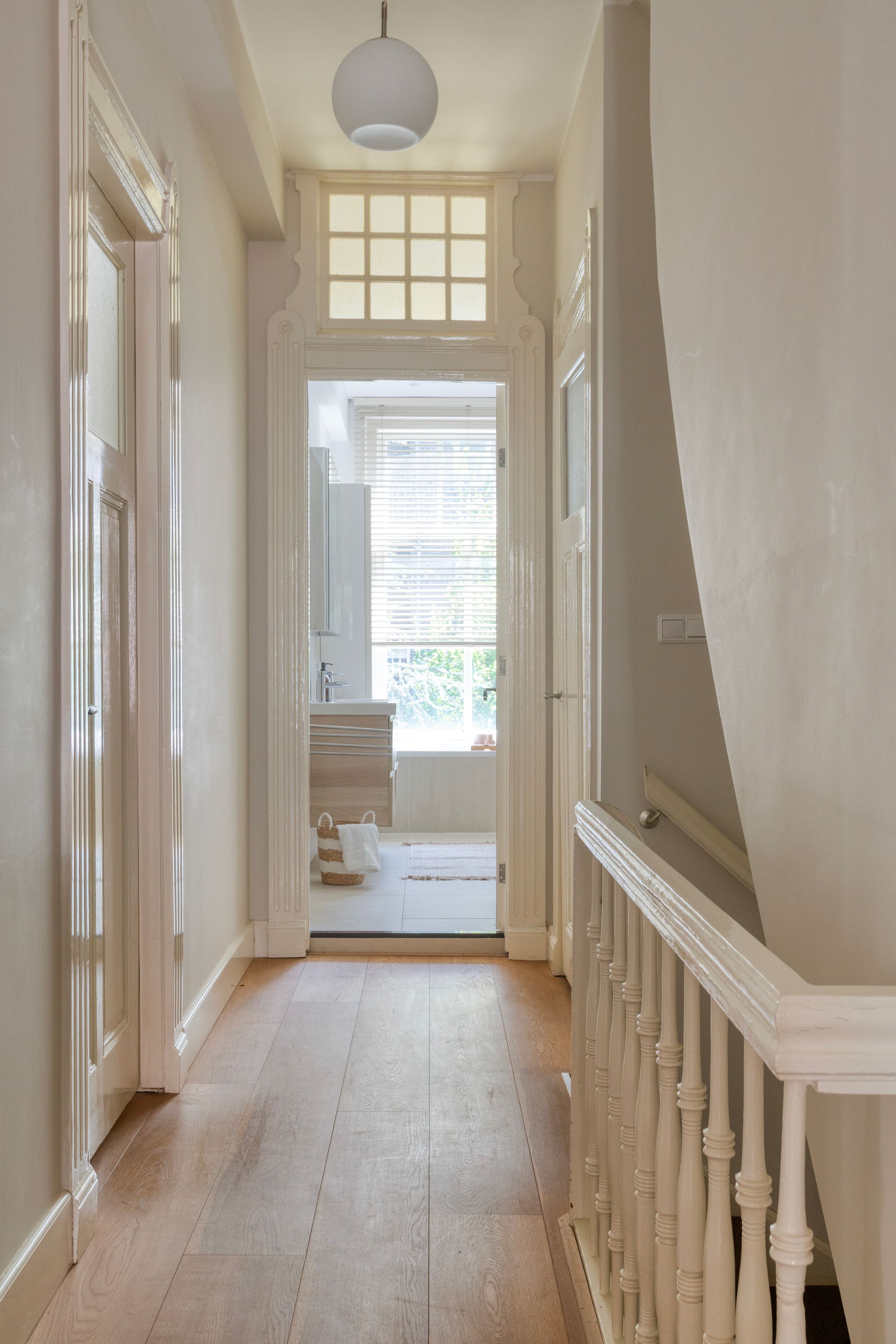 Photo 36 of Wouwermanstraat 35-H