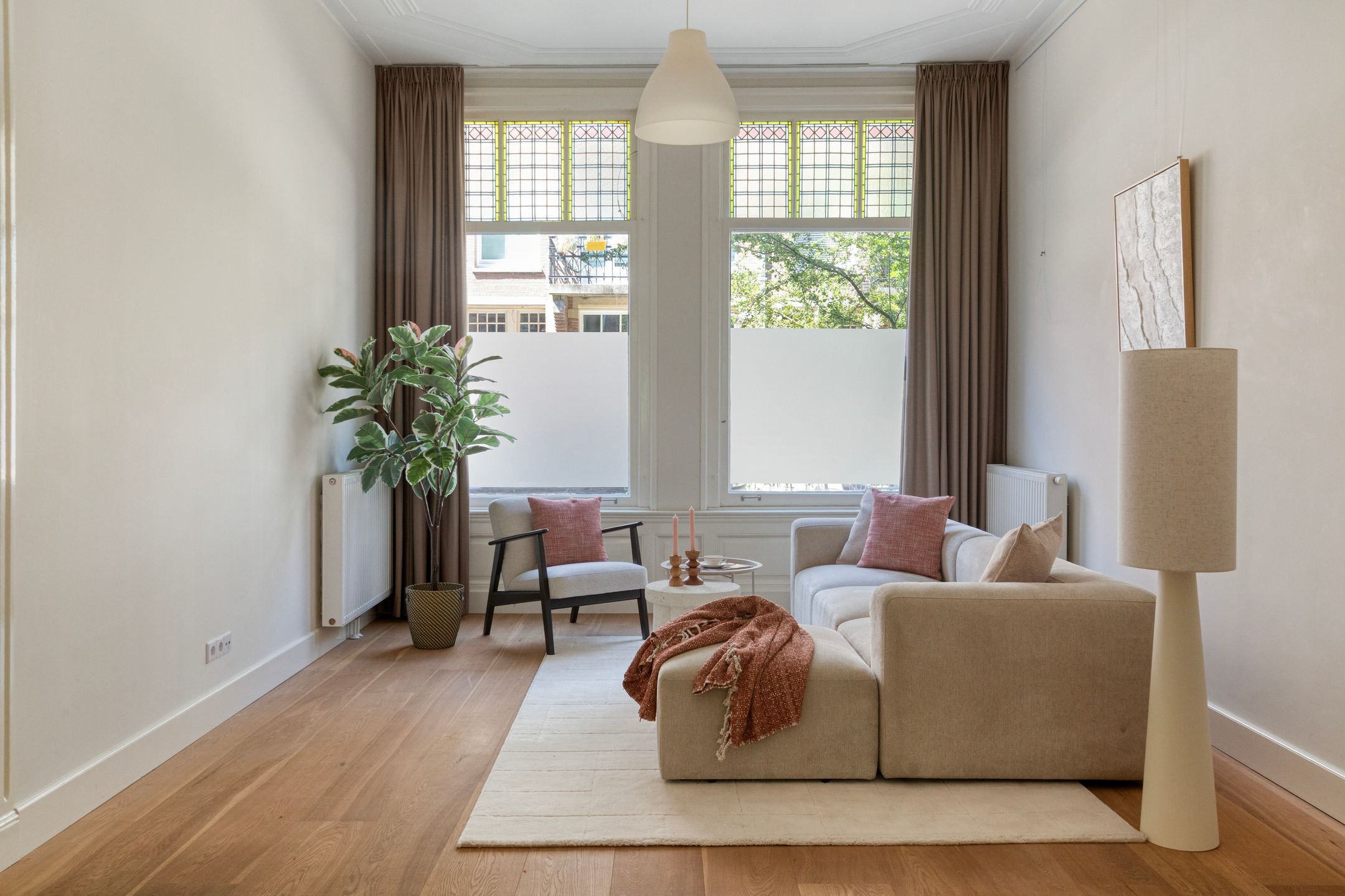 Photo 6 of Wouwermanstraat 35-H