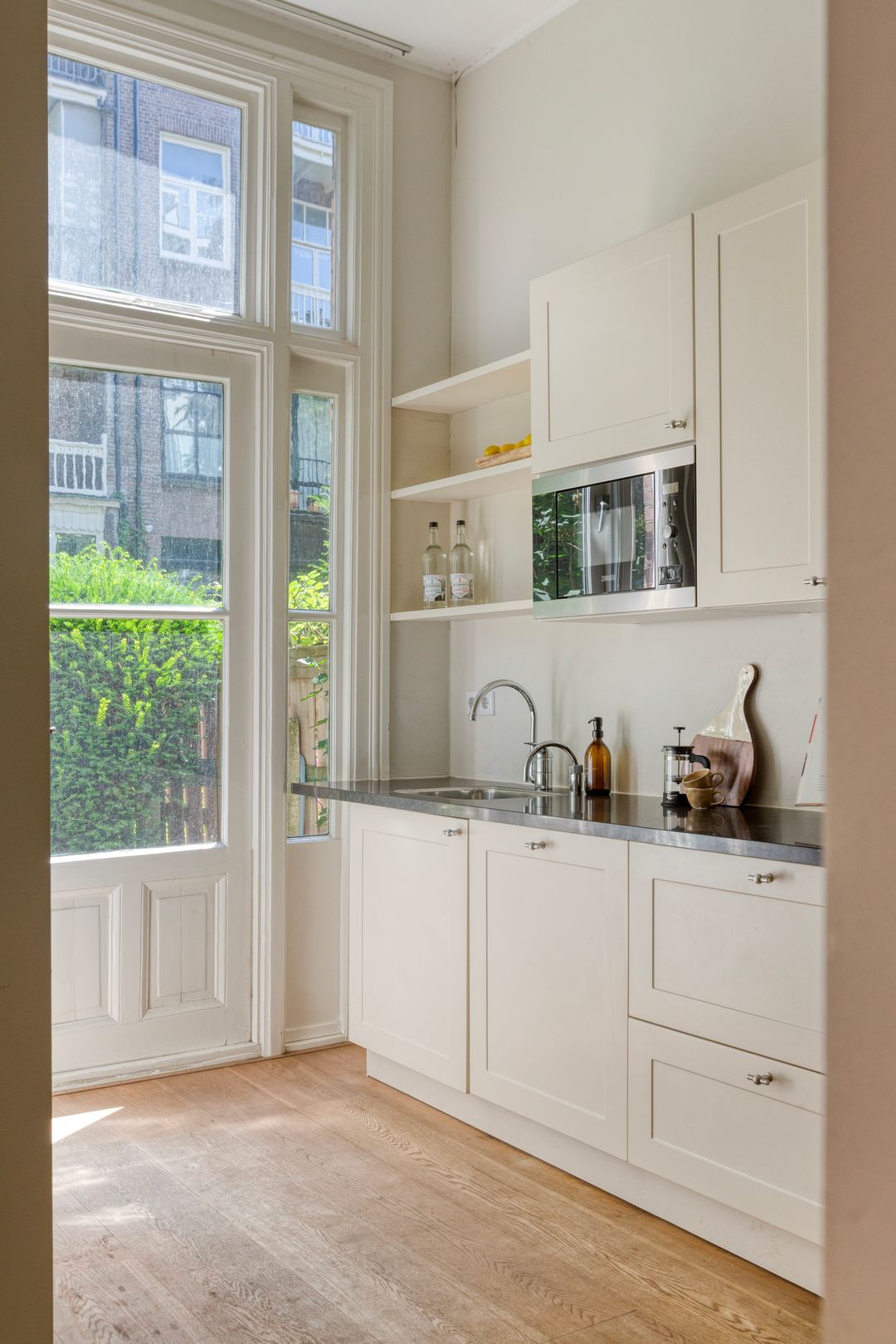 Photo 22 of Wouwermanstraat 35-H