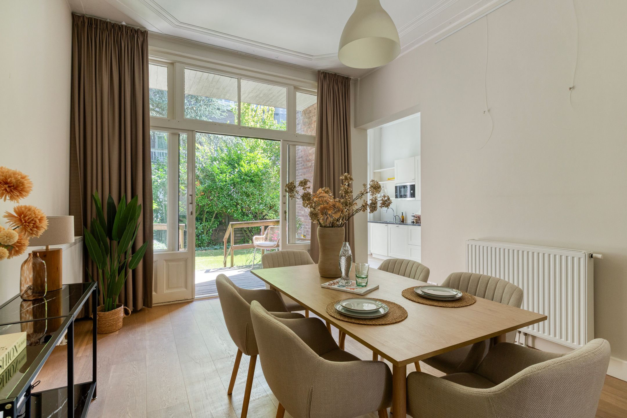 Photo 12 of Wouwermanstraat 35-H