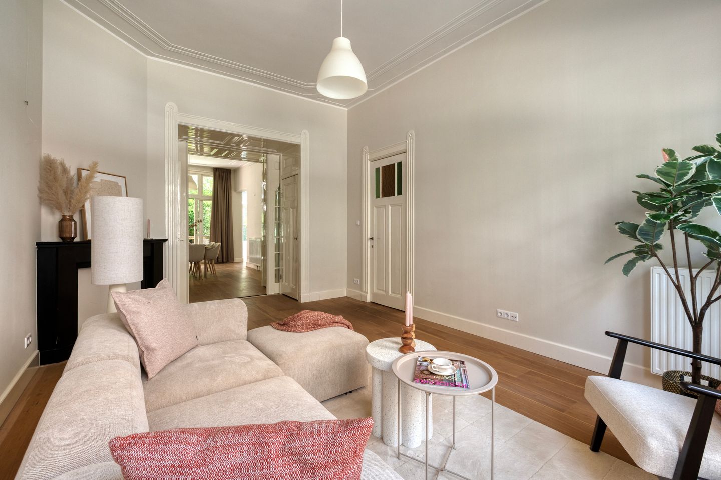 Photo 5 of Wouwermanstraat 35-H