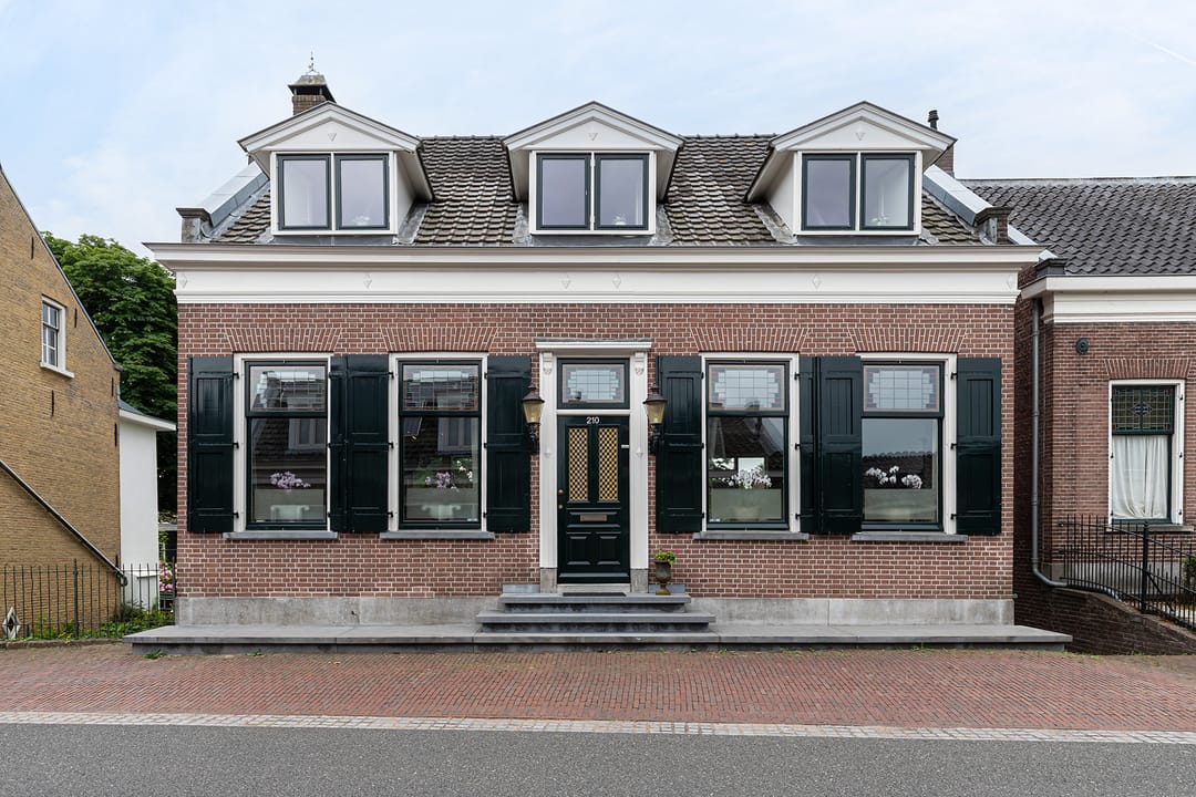 Foto 2 van Molendijk 210