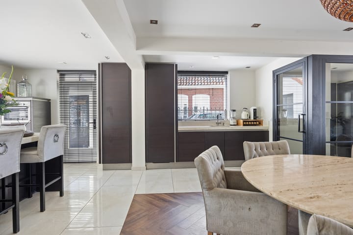 Hoekwoning te koop: Loeffstraat 8, Waalwijk