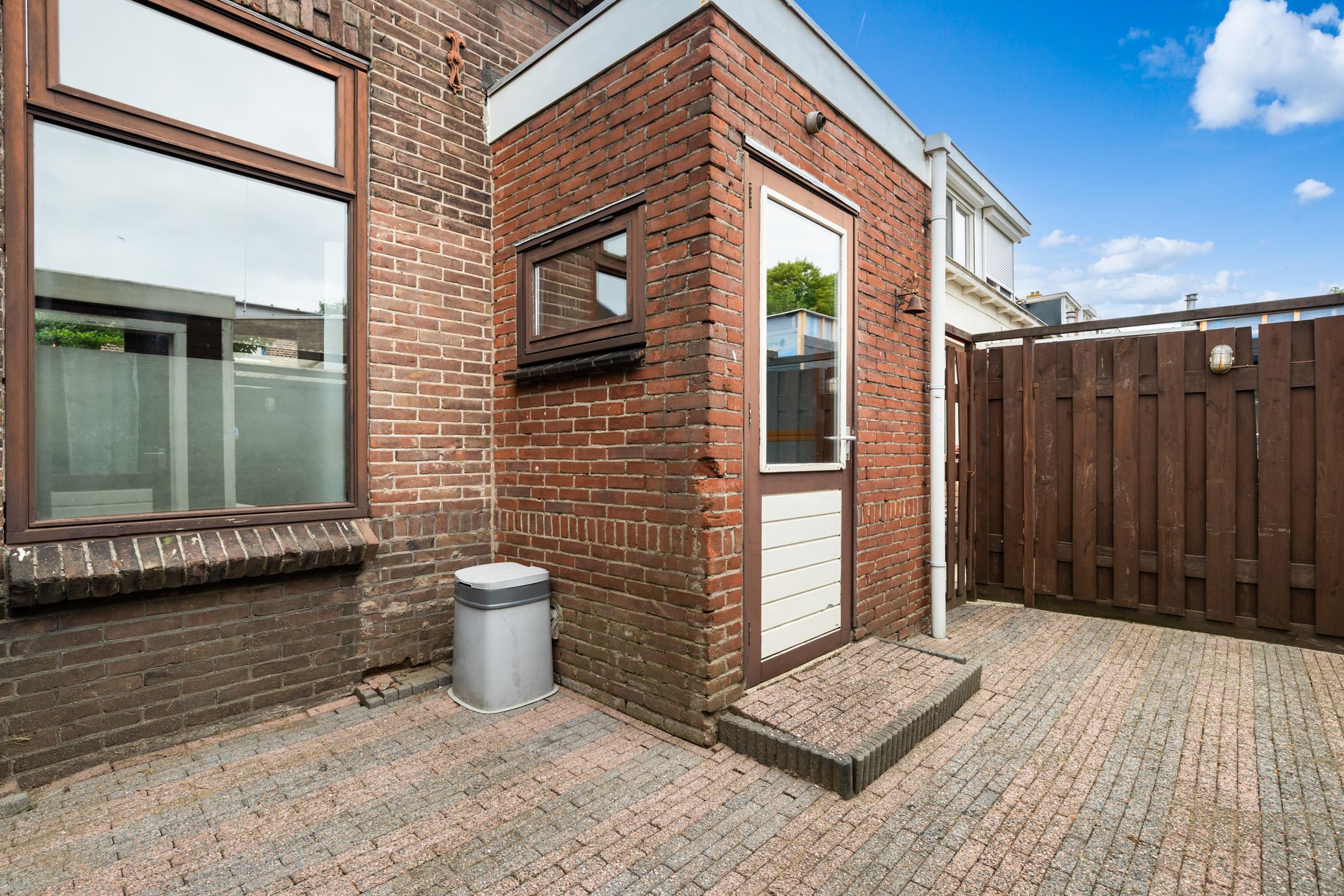 Photo 24 of Waalstraat 16