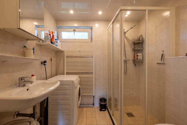 Tussenwoning te koop: Brucknerstraat 4, Almelo
