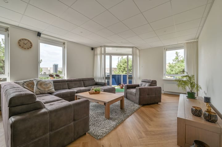 Photo 2 of Raadhuisstraat 4