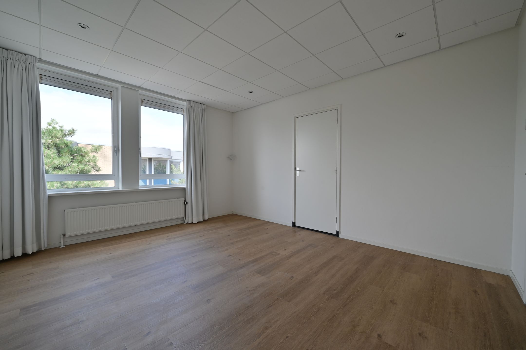 Photo 24 of Raadhuisstraat 4