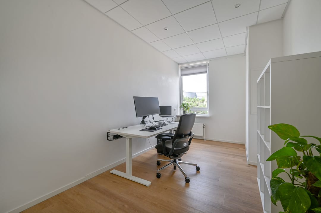Photo 22 of Raadhuisstraat 4