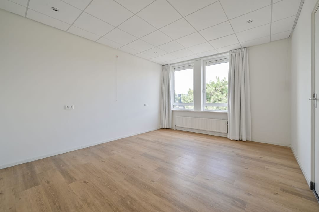 Photo 23 of Raadhuisstraat 4