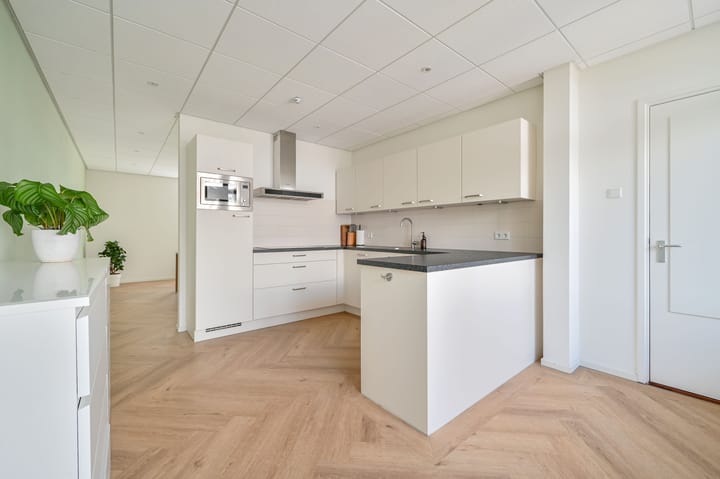 Photo 3 of Raadhuisstraat 4