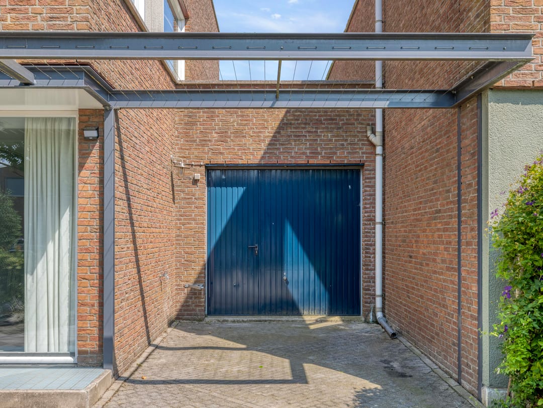 Photo 53 of Geeuw 14