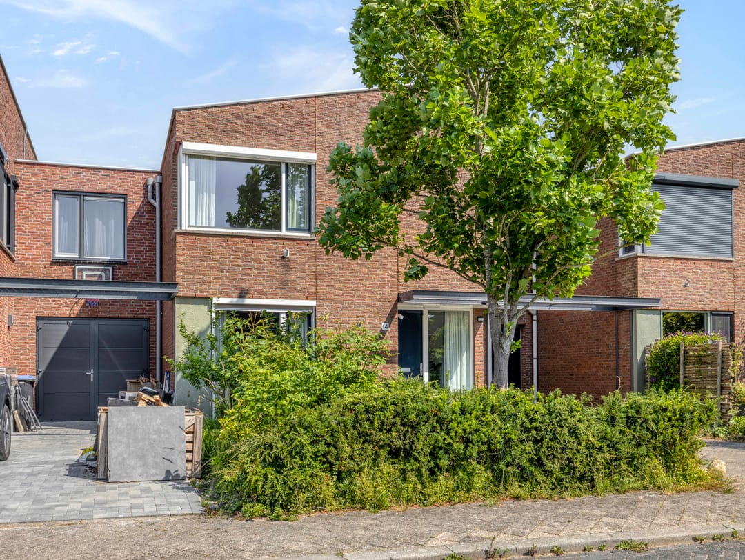 Photo 52 of Geeuw 14