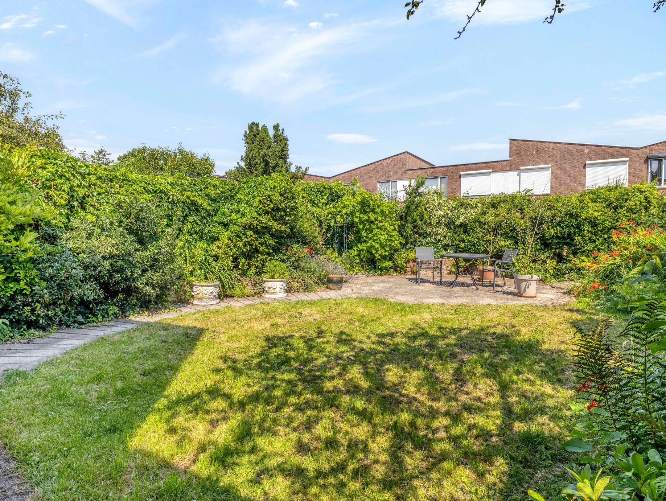 Photo 24 of Geeuw 14